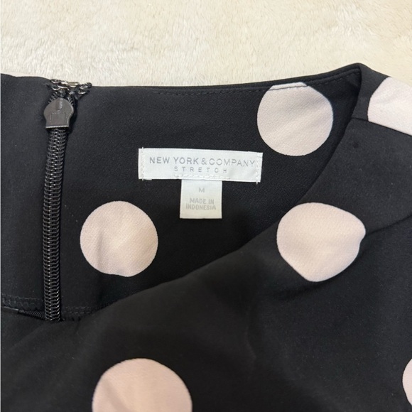 New York & Company Black and White Polka Dot Jumpsuit Medium M - Picture 3 of 4